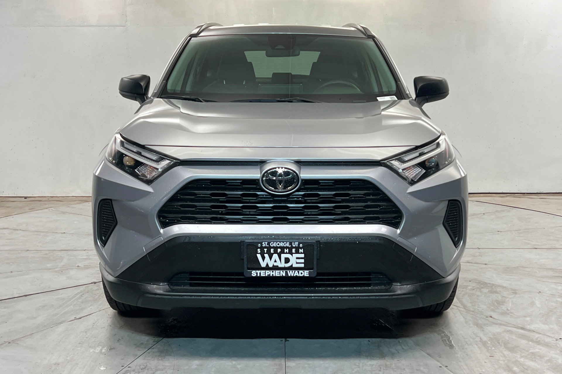 Used 2025 Toyota RAV4 LE AWD/4WD image 8