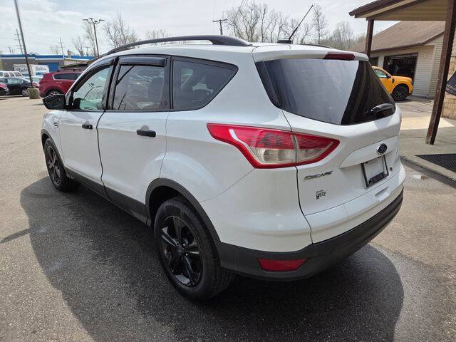 Used 2014 Ford Escape S w/ Equipment Group 101B FWD image 4