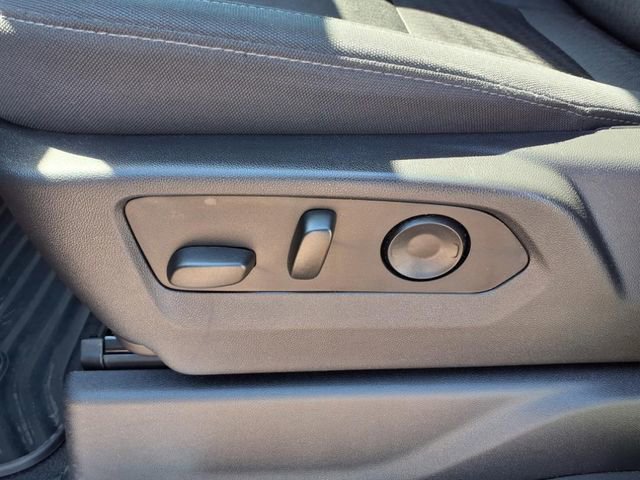 Used 2025 Chevrolet Silverado 1500 LT image 46