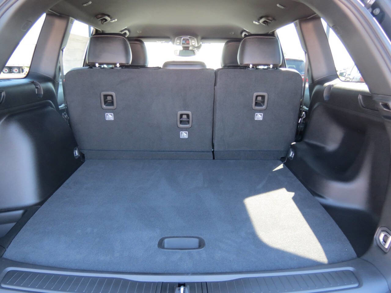 New 2024 Jeep Grand Cherokee Limited w/ Black Appearance Package image 13