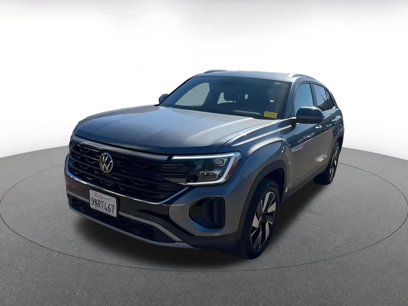 Used 2025 Volkswagen Atlas Cross Sport SE image 7