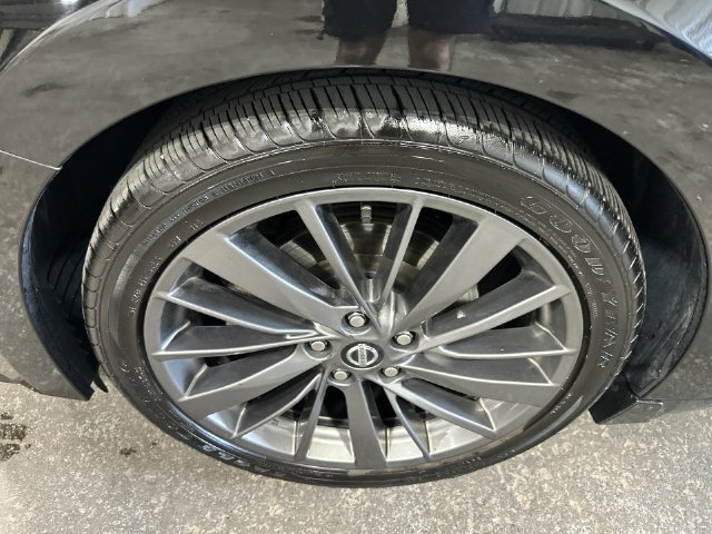 Used 2019 Nissan Maxima Platinum w/ Reserve Package FWD image 23