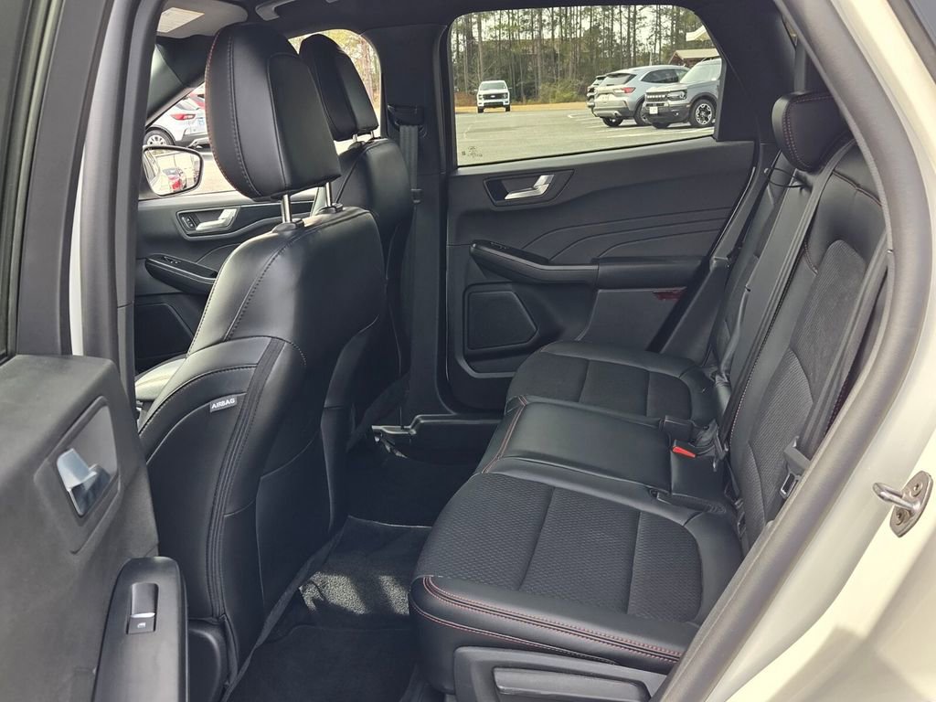 Used 2025 Ford Escape ST-Line w/ Tech Pack #1 image 6