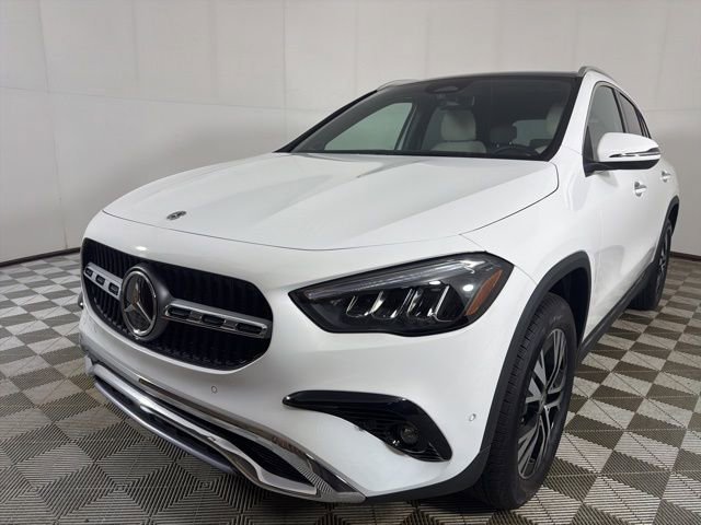 Used 2025 Mercedes-Benz GLA 250 4MATIC image 2