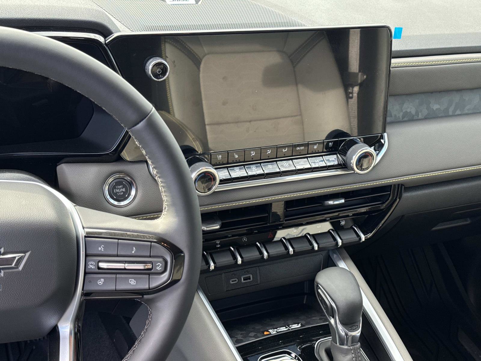 New 2026 Chevrolet Colorado ZR2 w/ Technology Package image 19
