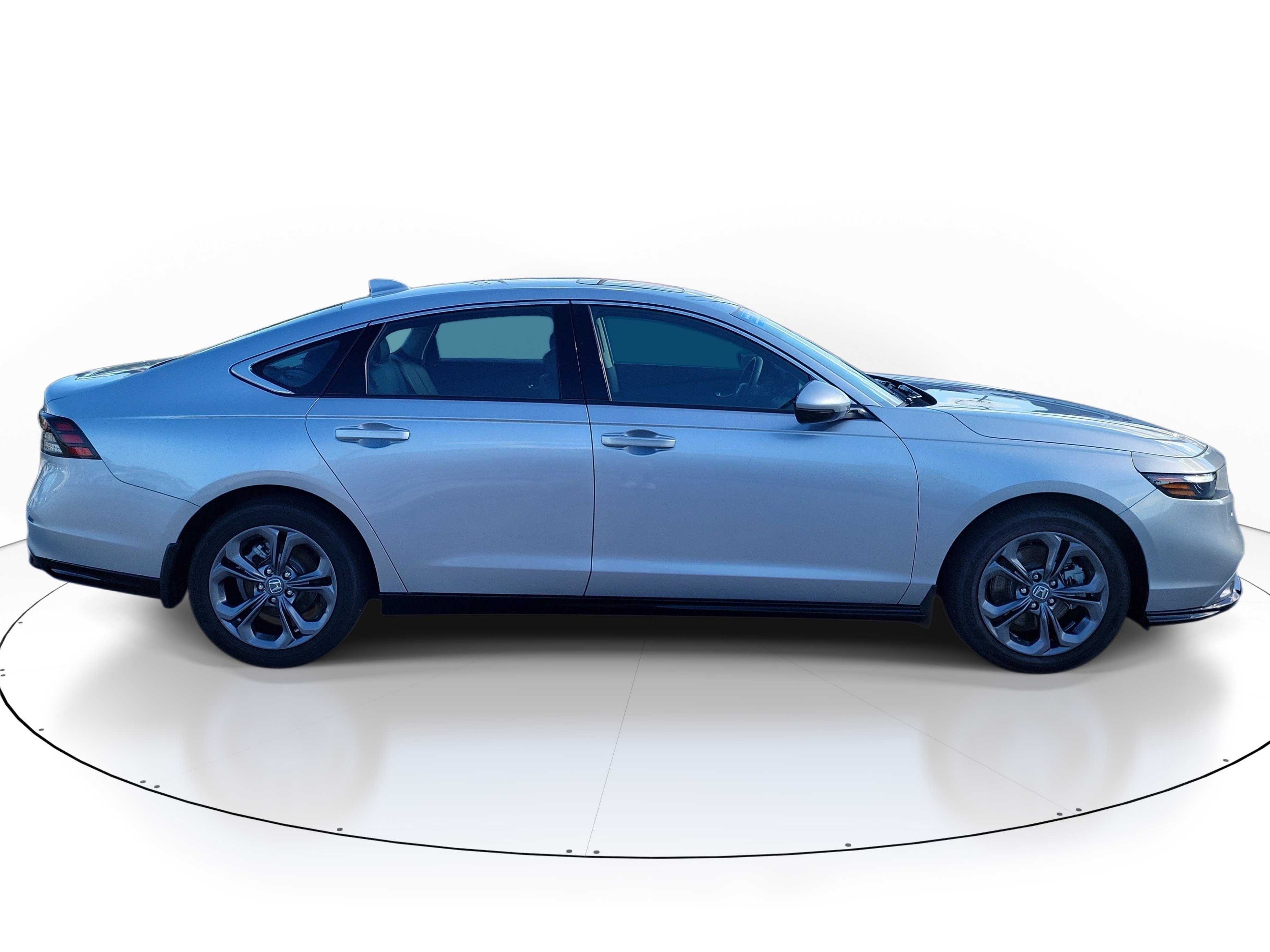 Used 2024 Honda Accord EX-L image 5