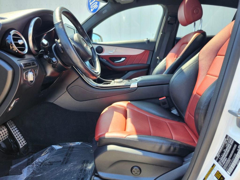 Used 2019 Mercedes-Benz GLC 300 4MATIC Coupe image 16