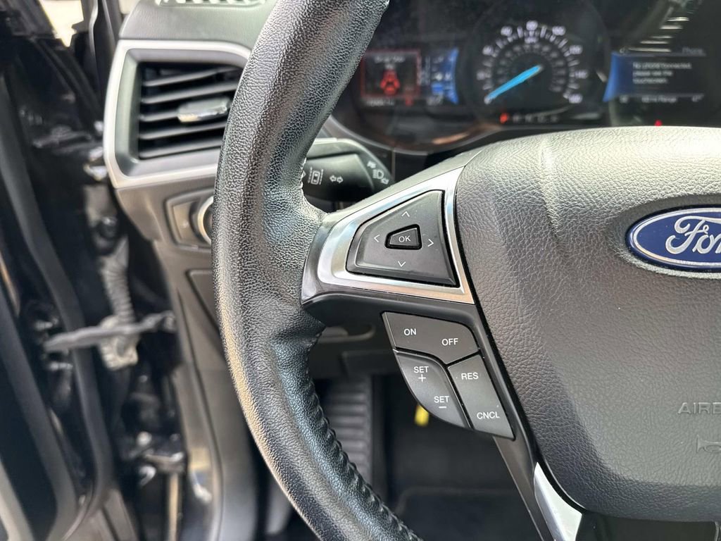 Used 2023 Ford Edge SEL image 23