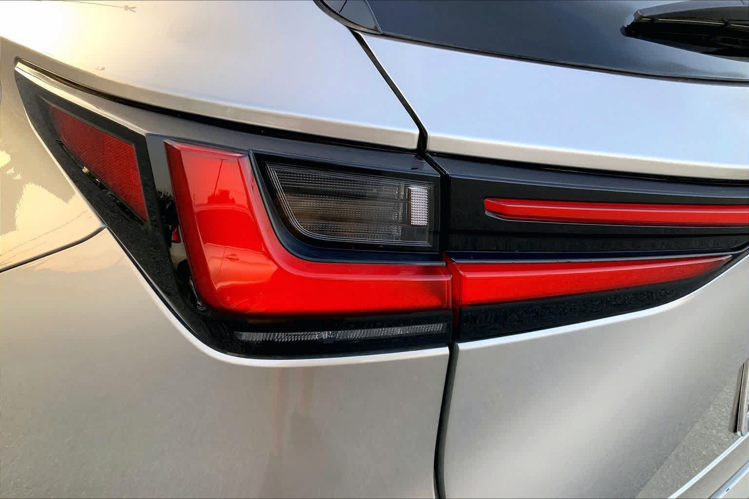 Used 2025 Lexus NX 250 FWD w/ Accessory Package (2T) image 27