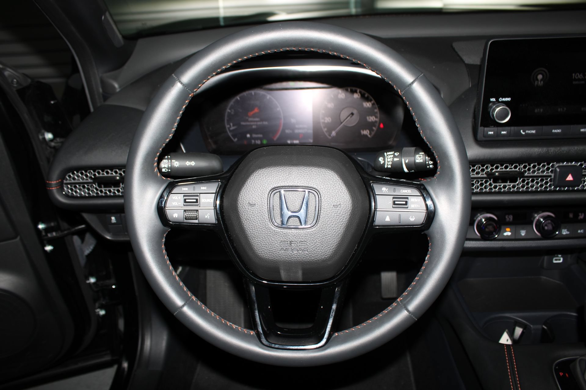 Used 2025 Honda HR-V Sport image 30