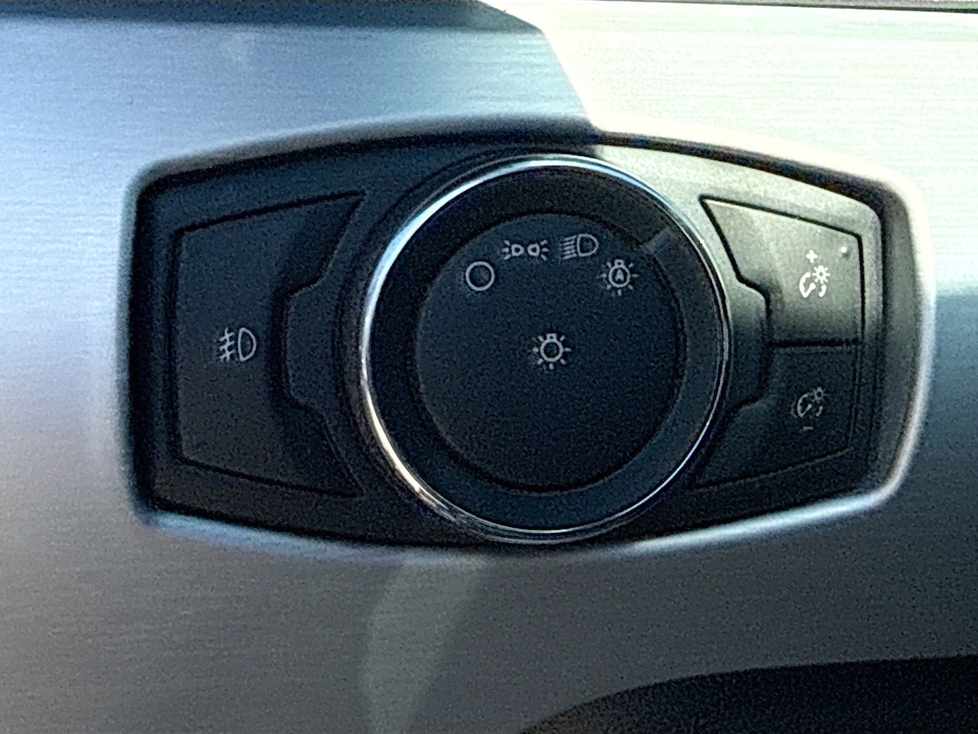 Used 2017 Ford Mustang Premium image 31