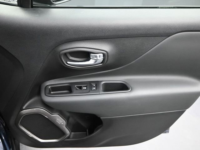 Used 2022 Jeep Renegade Limited AWD/4WD image 25