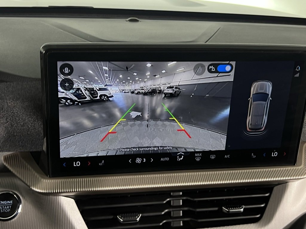 Used 2025 Ford Explorer Active image 18