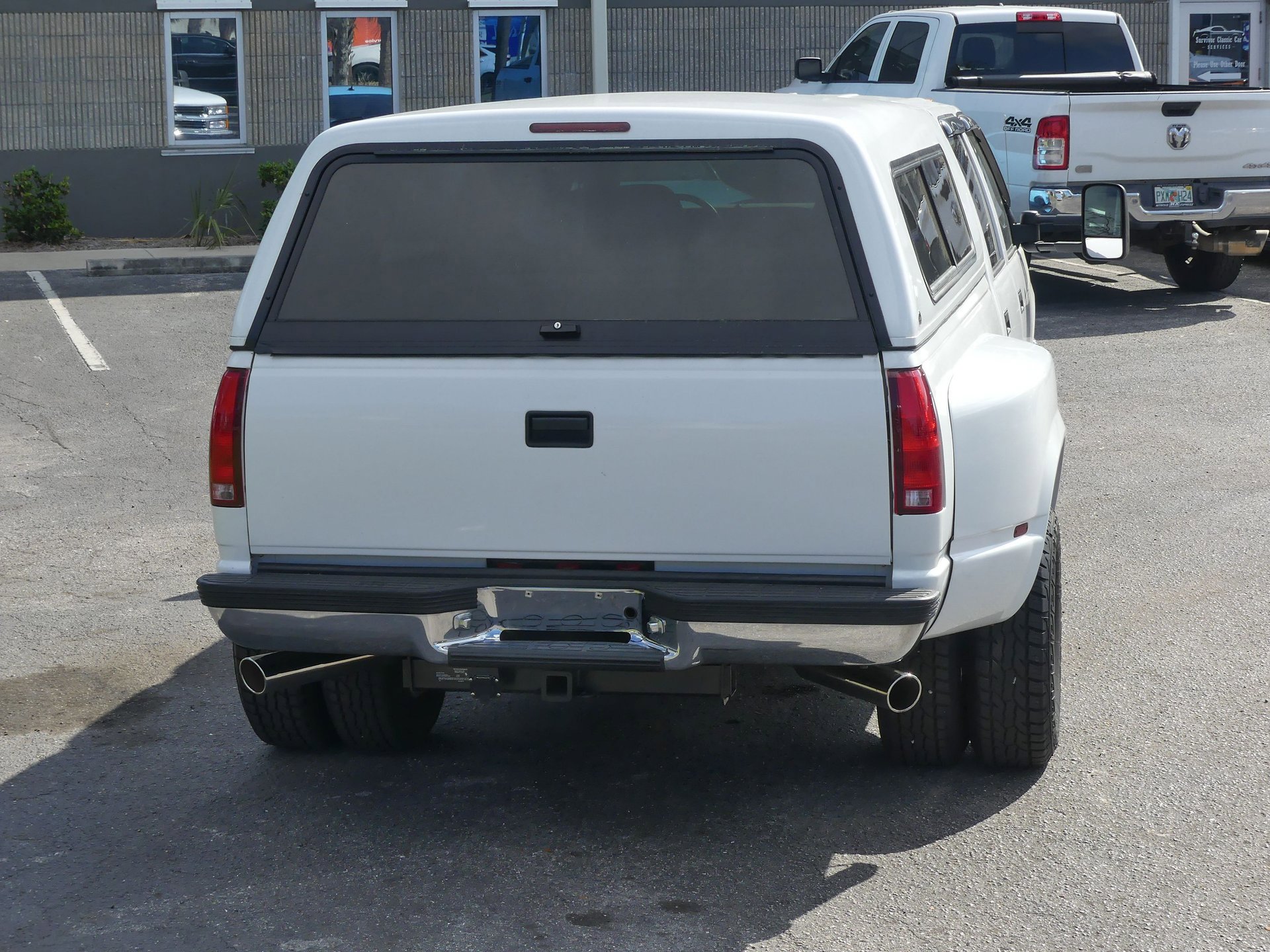 Used 2000 Chevrolet Silverado 3500 2WD Crew Cab image 35