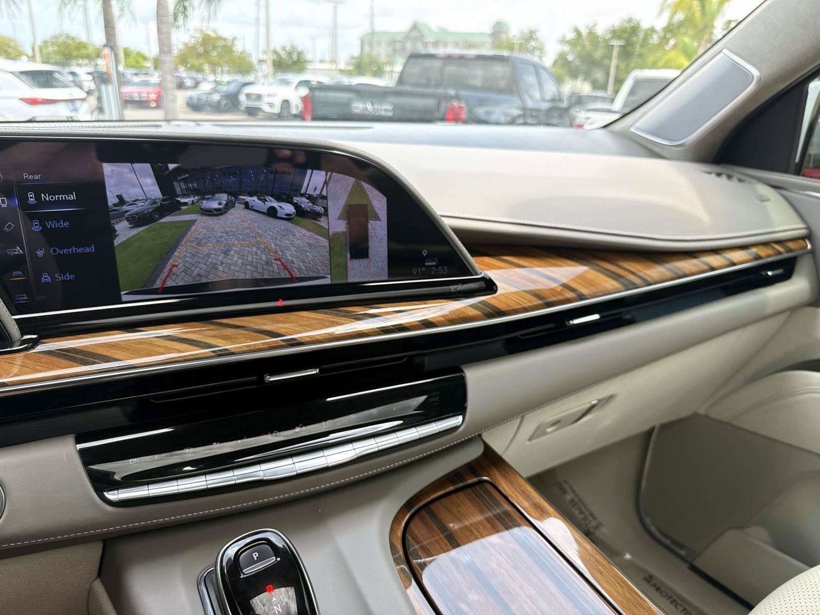 Used 2024 Cadillac Escalade Sport Platinum RWD image 28