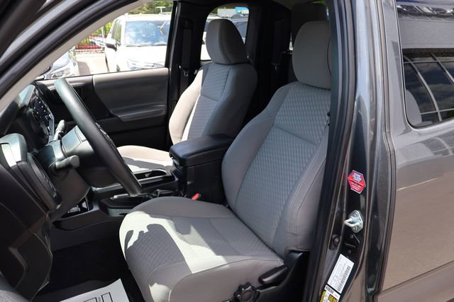 Used 2023 Toyota Tacoma SR w/ SR Convenience Package AWD/4WD image 17