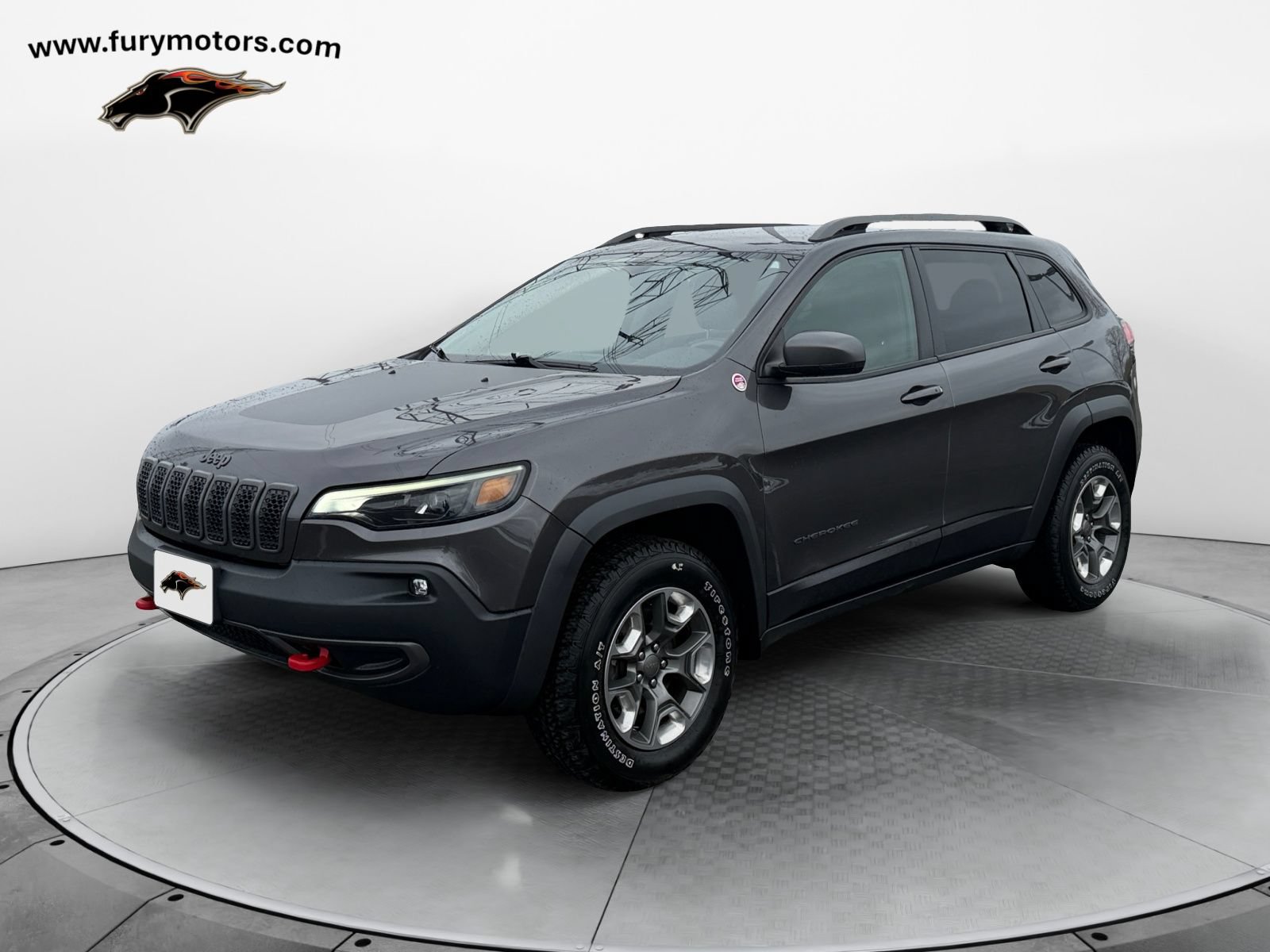 Used 2019 Jeep Cherokee Trailhawk w/ Cold Weather Group AWD/4WD image 8