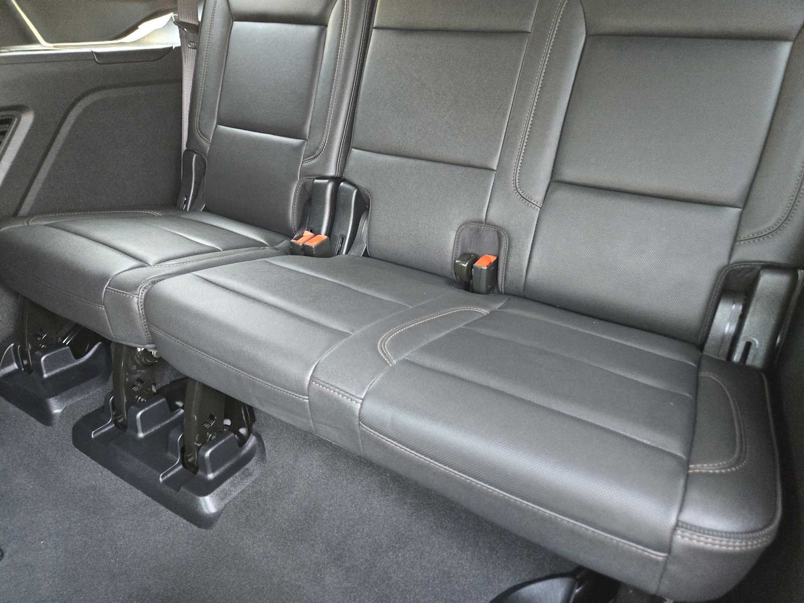 Certified 2025 Chevrolet Tahoe High Country AWD/4WD image 30