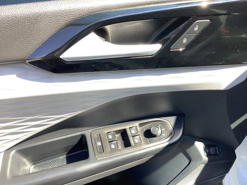 Used 2024 Volkswagen Taos S FWD image 23