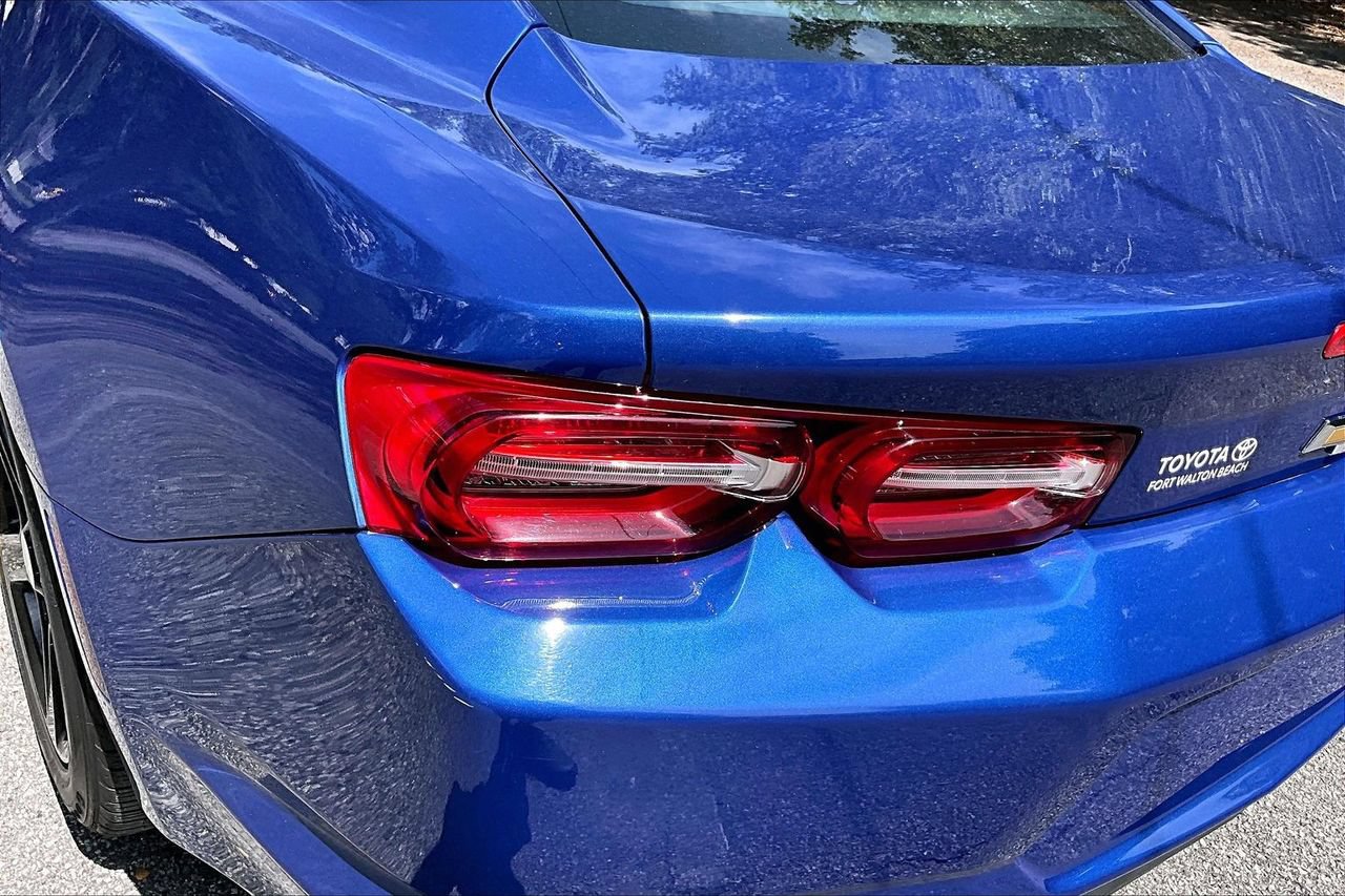 Used 2023 Chevrolet Camaro LT RWD image 18