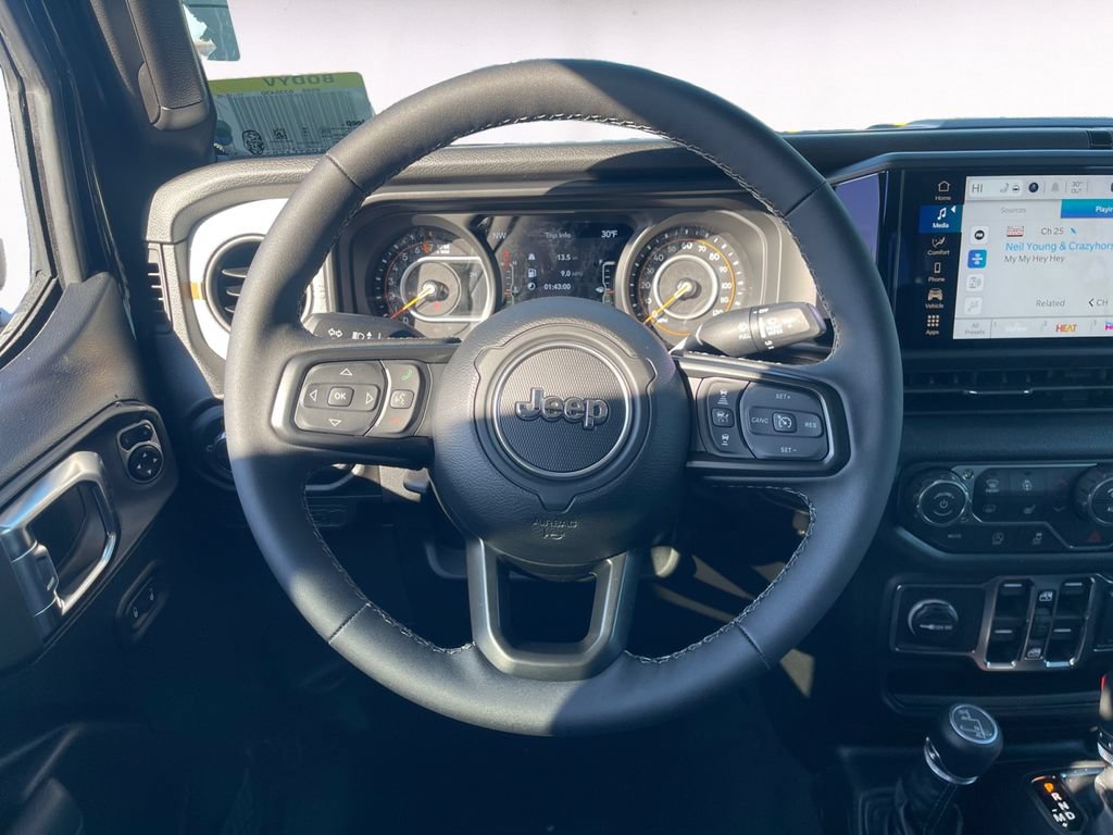 New 2026 Jeep Gladiator Sport AWD/4WD image 12