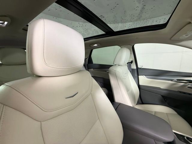 Certified 2024 Cadillac XT5 Premium Luxury w/ Technology Package FWD image 33