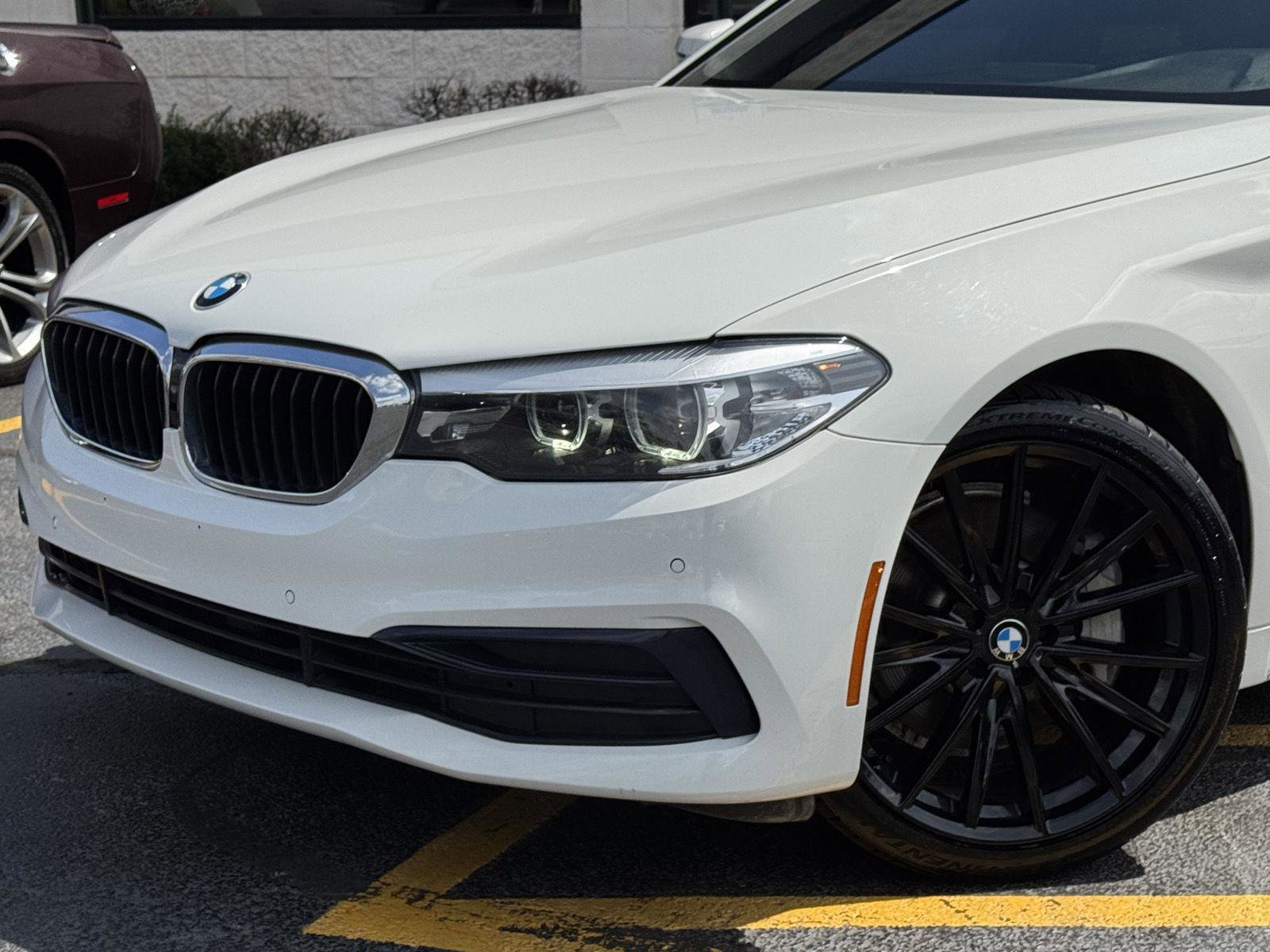 Used 2020 BMW 530i xDrive w/ Convenience Package AWD/4WD image 3