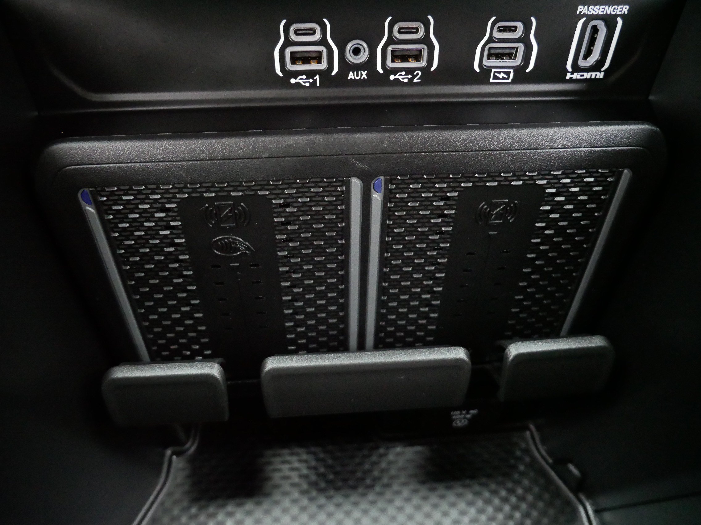 Used 2026 RAM 1500 Laramie w/ Night Edition AWD/4WD image 36