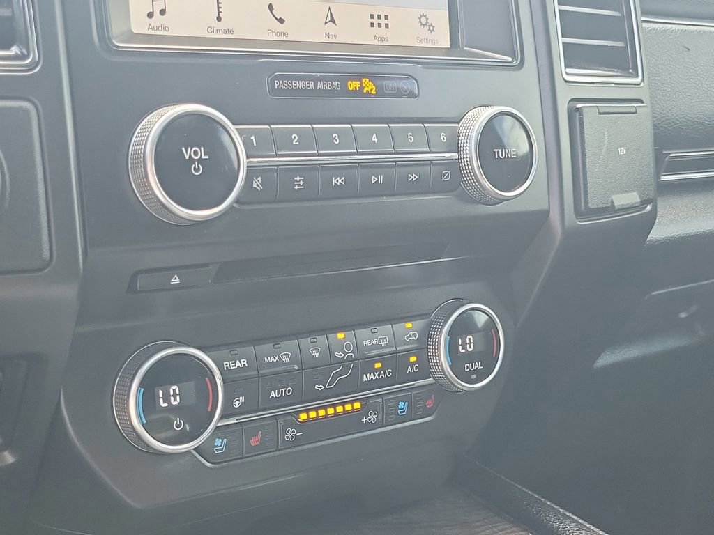 Used 2018 Ford Expedition Limited w/ Equipment Group 302A image 35