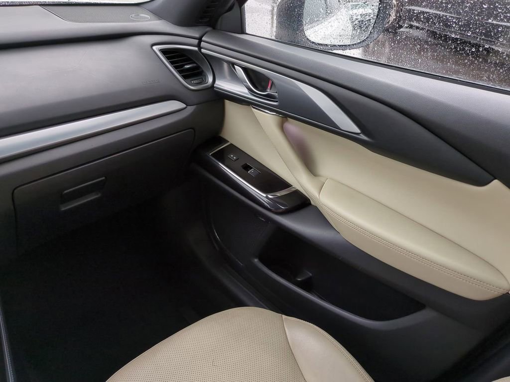 Used 2019 MAZDA CX-9 Grand Touring image 16