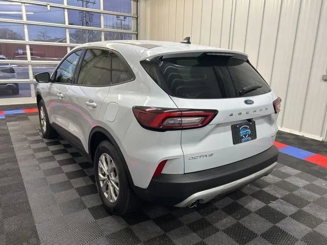Used 2025 Ford Escape Active image 5