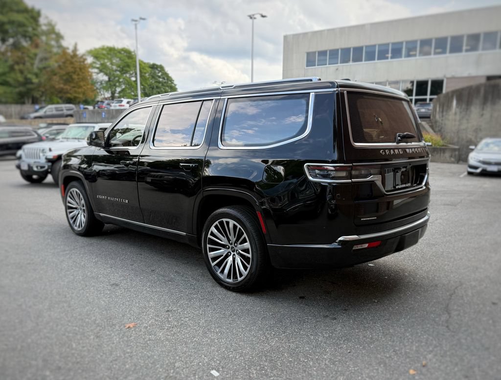 Used 2022 Jeep Grand Wagoneer Series III AWD/4WD image 12