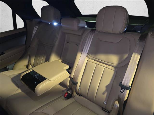 New 2026 Land Rover Range Rover Sport SE AWD/4WD image 14