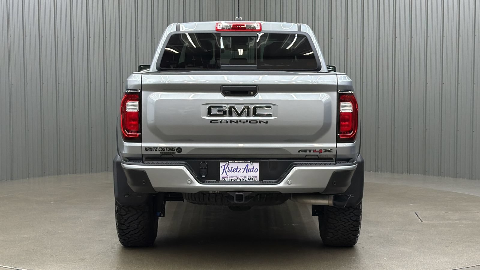 Used 2025 GMC Canyon AT4 w/ AT4X Package AWD/4WD image 4