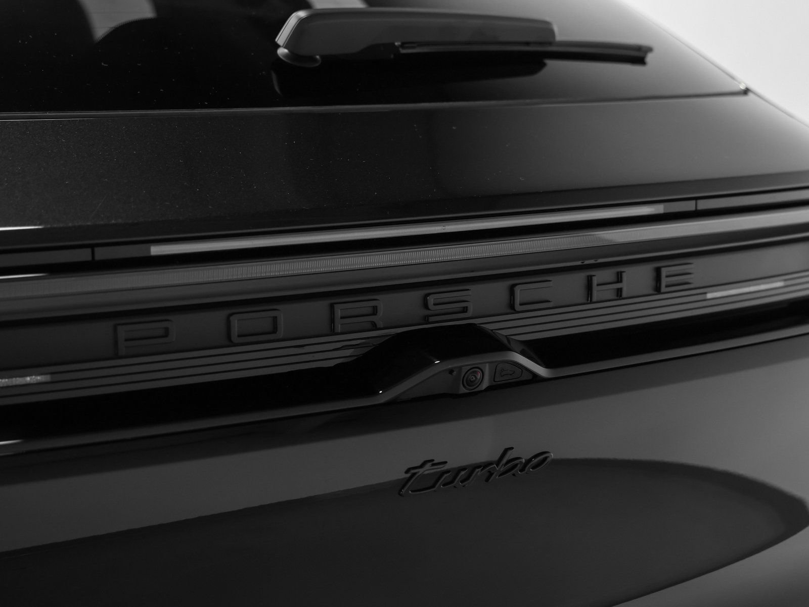 New 2025 Porsche Macan Turbo Electric image 20