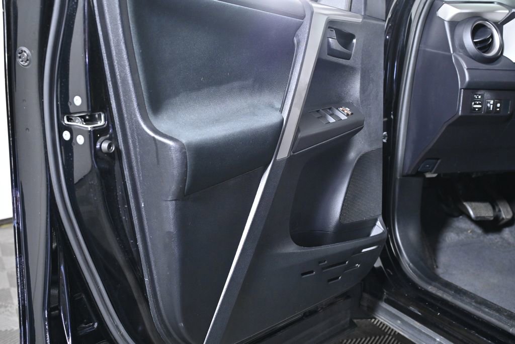 Used 2016 Toyota RAV4 LE image 25