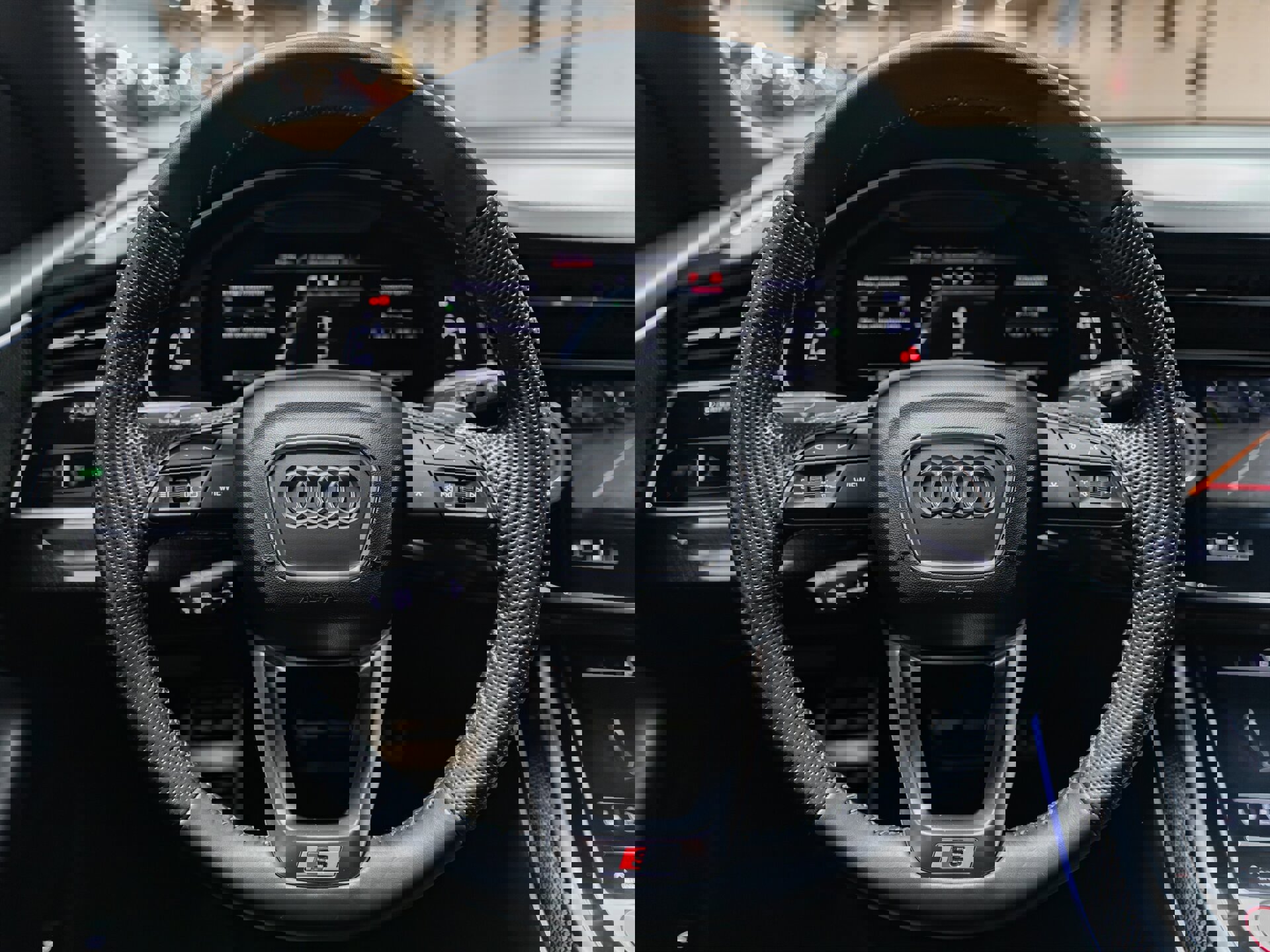 Used 2020 Audi SQ8 Prestige image 21