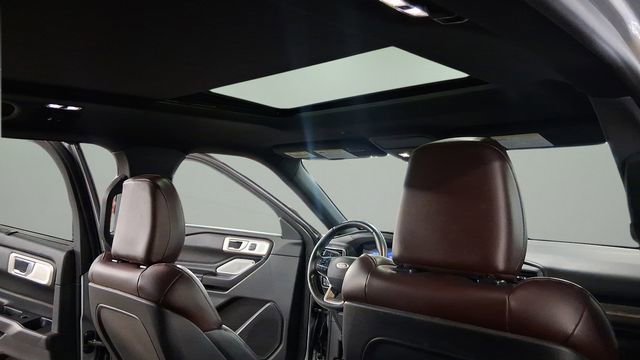 Used 2020 Ford Explorer Platinum w/ Premium Technology Package image 20