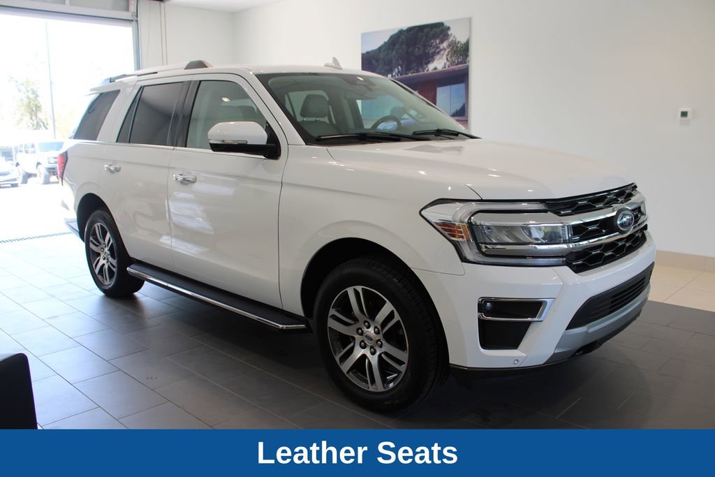 Used 2023 Ford Expedition Limited image 2