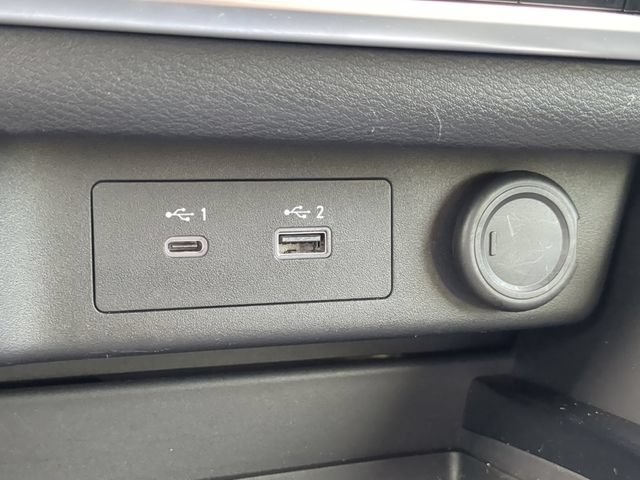 Used 2023 Nissan Rogue SV w/ SV Premium B Package FWD image 27