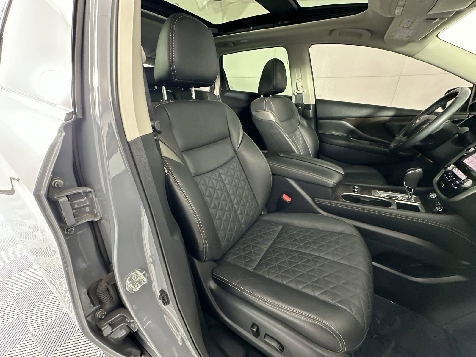 Used 2024 Nissan Murano Platinum w/ Cargo Package image 27