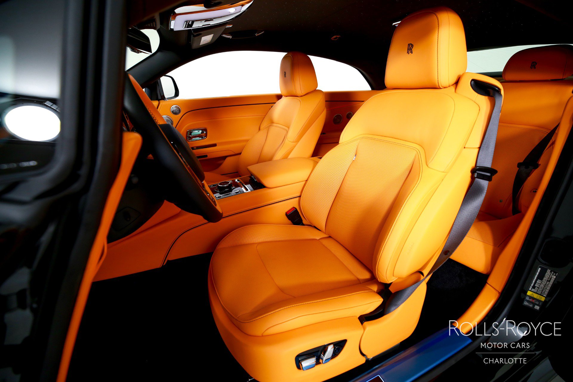 New 2025 Rolls-Royce Spectre Black Badge w/ Spectre Enhancement Package AWD/4WD image 13