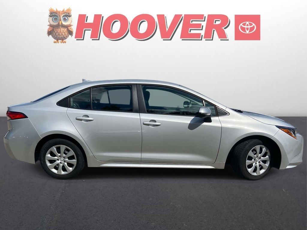 Used 2023 Toyota Corolla LE FWD image 2