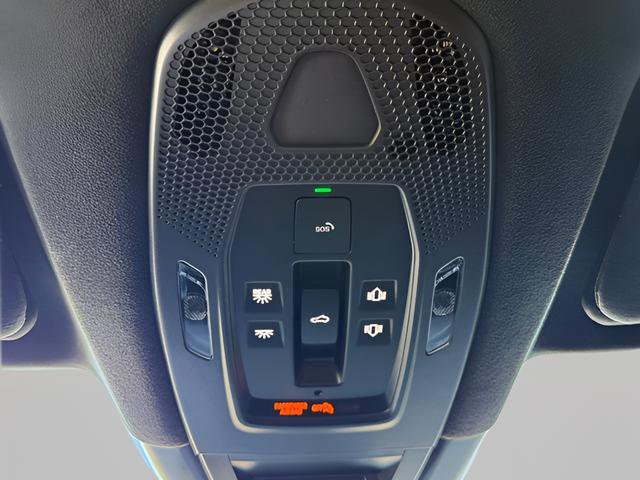 Used 2025 Porsche Cayenne GTS AWD/4WD image 24
