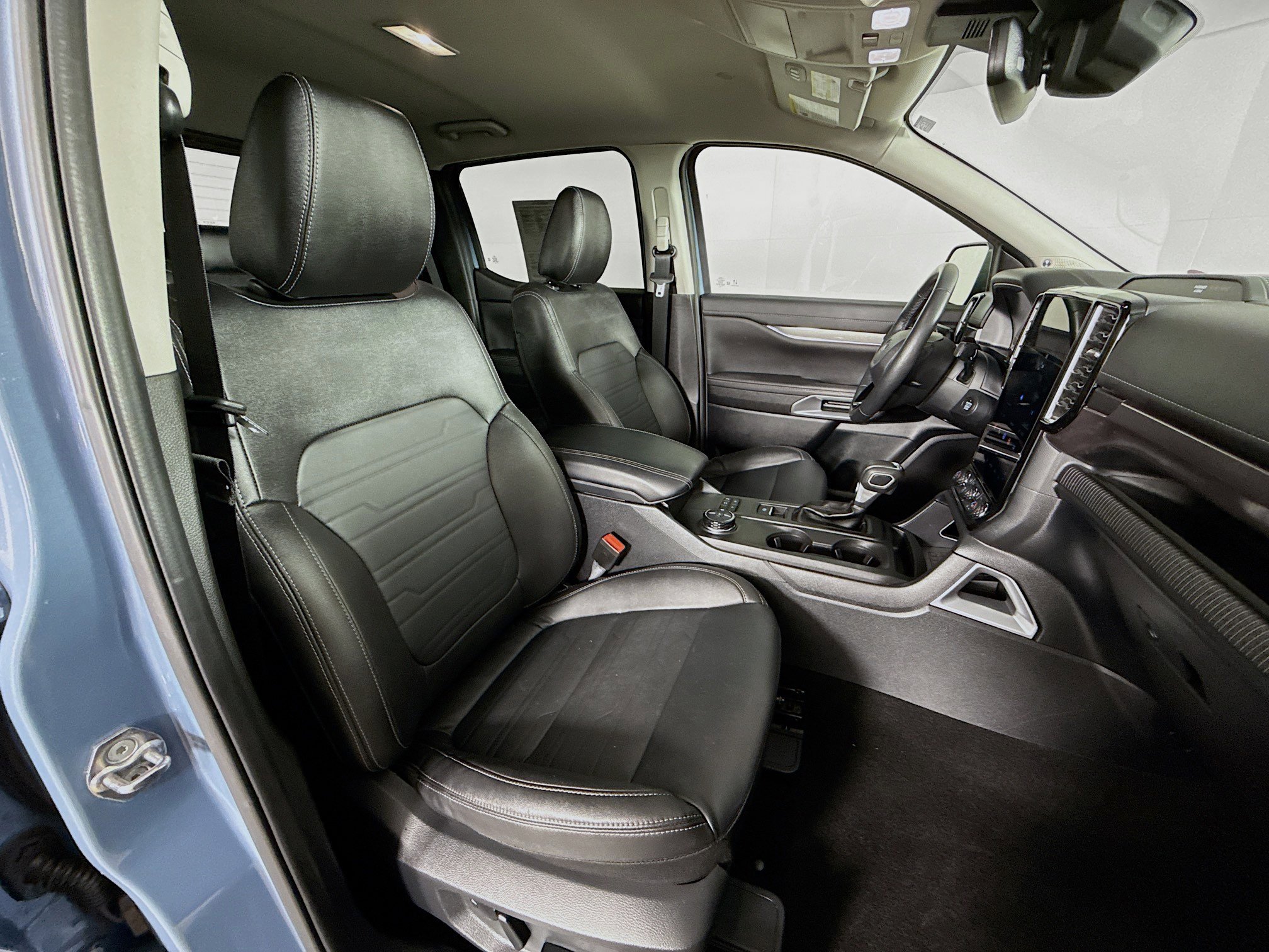 Used 2024 Ford Ranger Lariat w/ Advanced Towing Package image 35