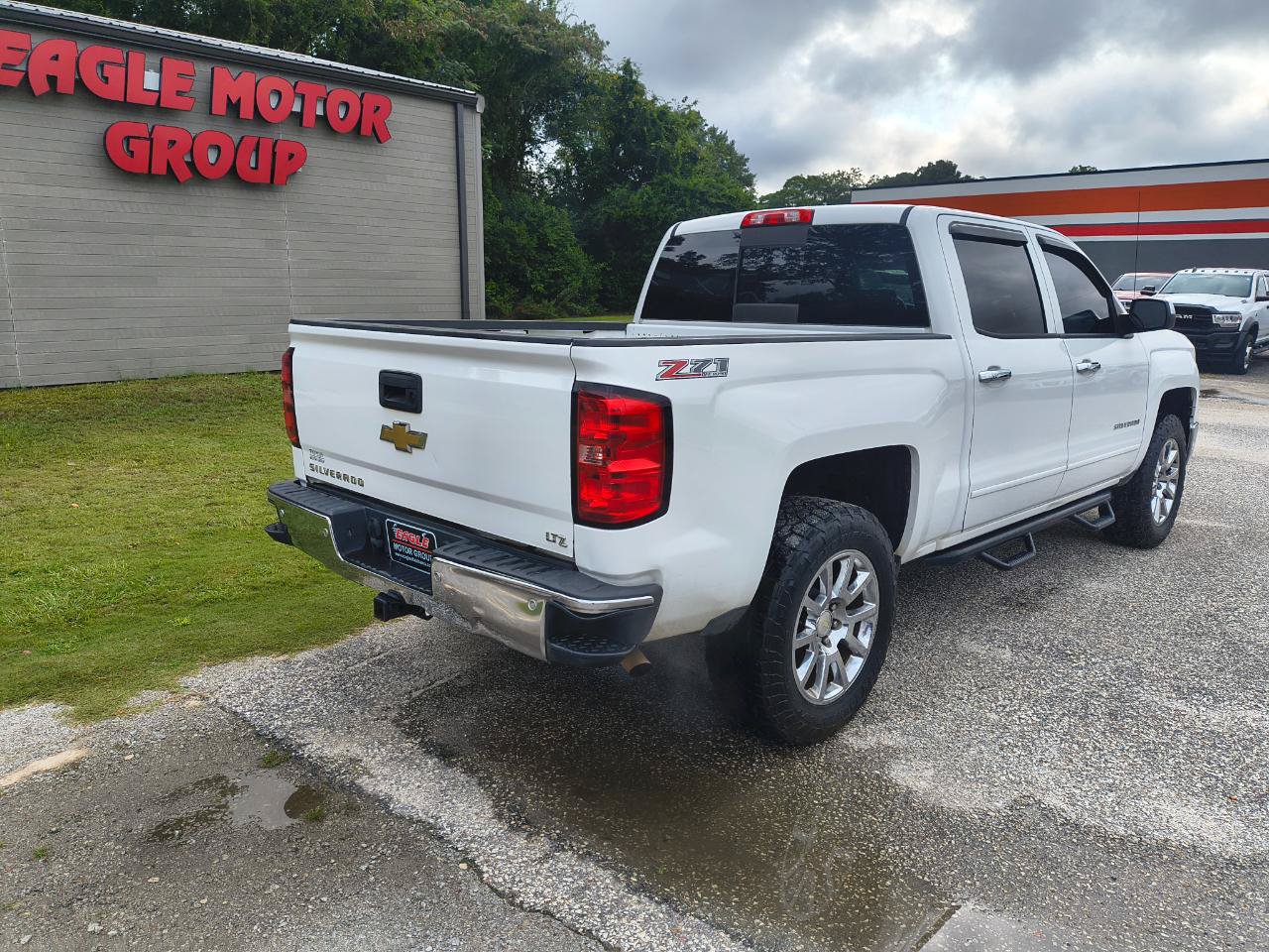 Used 2015 Chevrolet Silverado 1500 LT w/ All Star Edition AWD/4WD image 9