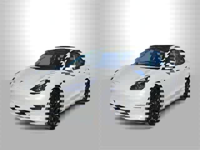 Used 2022 Tesla Model 3 Performance image 4