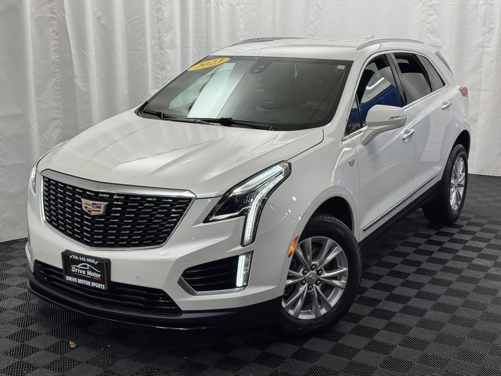 Used 2023 Cadillac XT5 Luxury AWD/4WD image 2