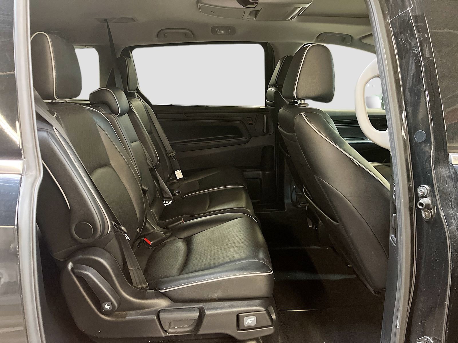 Used 2024 Honda Odyssey Elite image 30