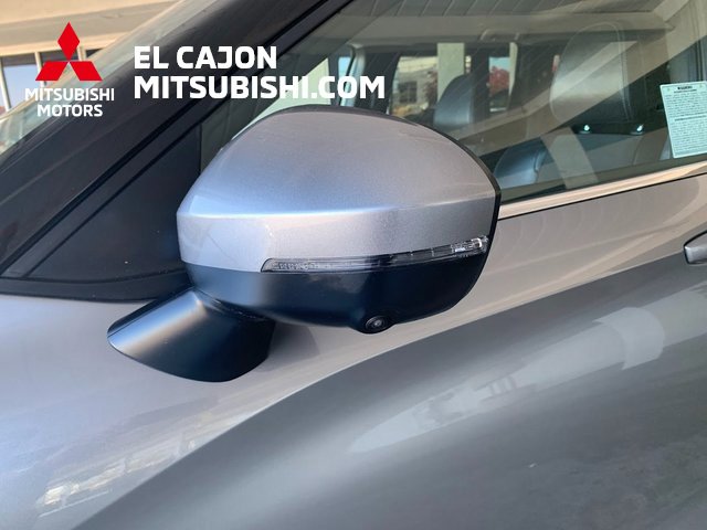 Used 2024 Mitsubishi Outlander SE image 9